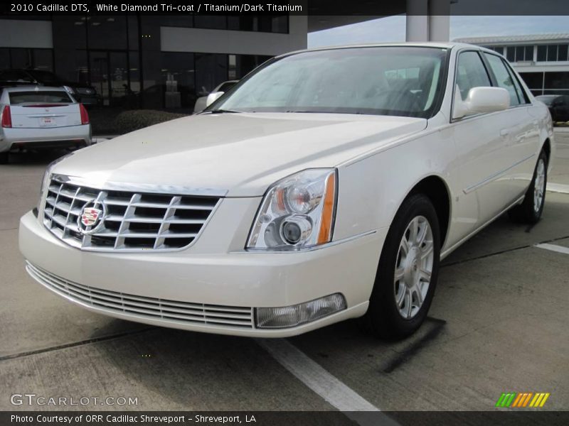 White Diamond Tri-coat / Titanium/Dark Titanium 2010 Cadillac DTS