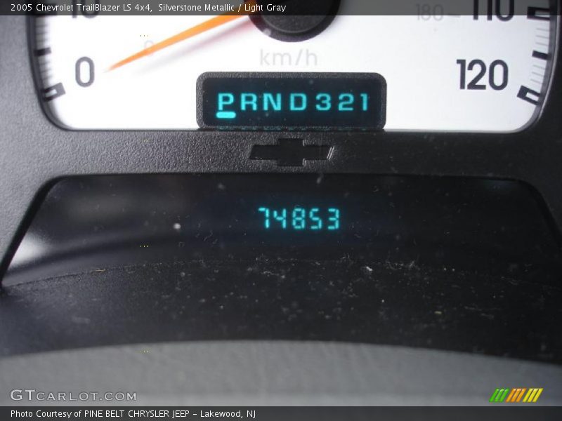Silverstone Metallic / Light Gray 2005 Chevrolet TrailBlazer LS 4x4