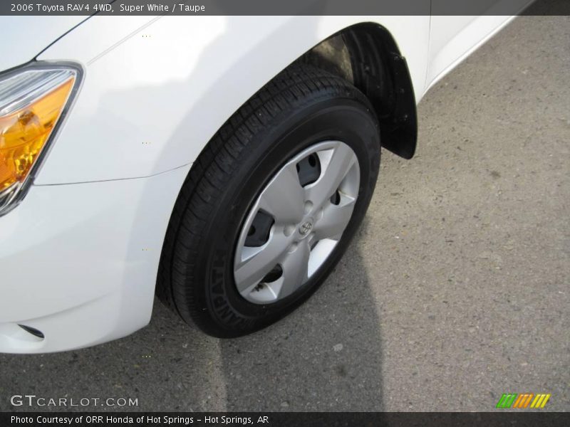 Super White / Taupe 2006 Toyota RAV4 4WD