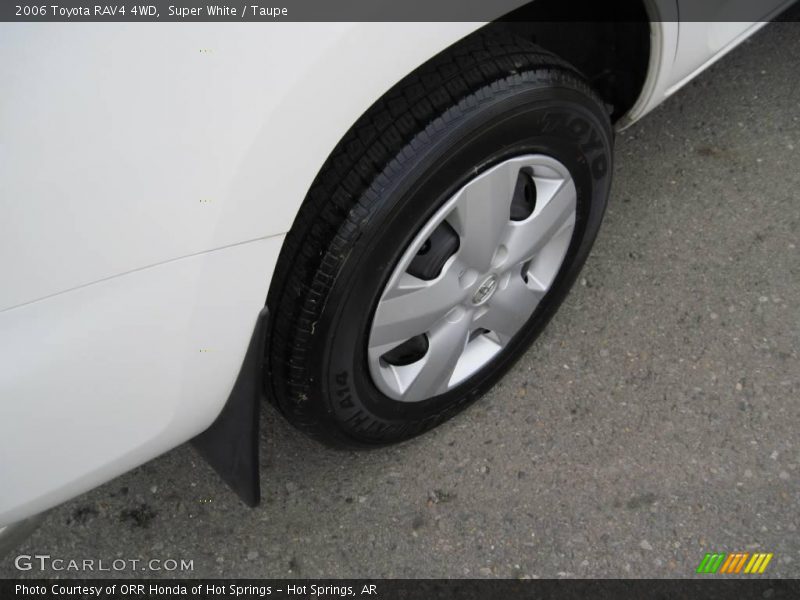 Super White / Taupe 2006 Toyota RAV4 4WD