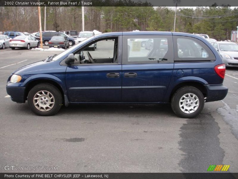 Patriot Blue Pearl / Taupe 2002 Chrysler Voyager