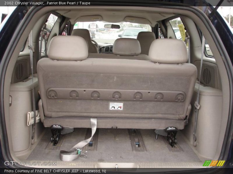 Patriot Blue Pearl / Taupe 2002 Chrysler Voyager