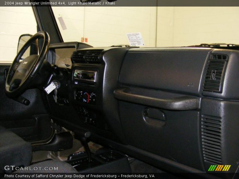 Light Khaki Metallic / Khaki 2004 Jeep Wrangler Unlimited 4x4