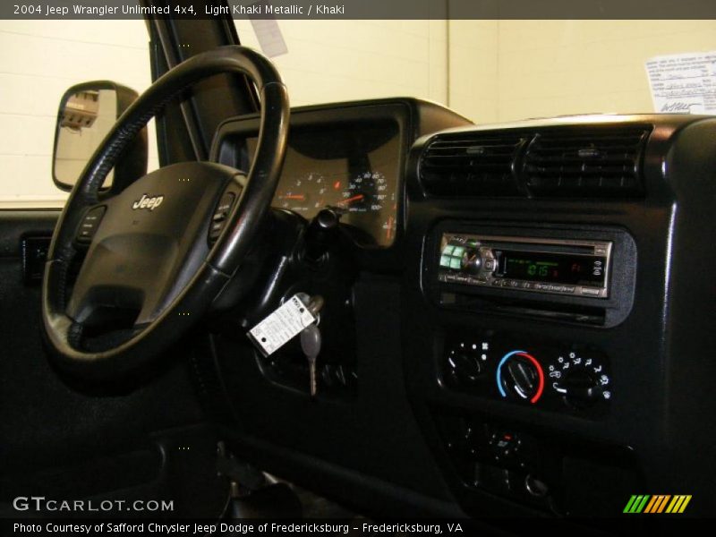Light Khaki Metallic / Khaki 2004 Jeep Wrangler Unlimited 4x4