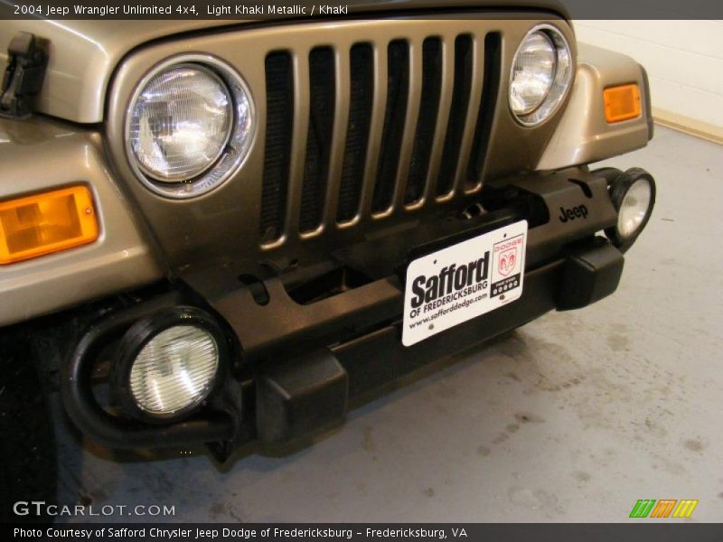 Light Khaki Metallic / Khaki 2004 Jeep Wrangler Unlimited 4x4