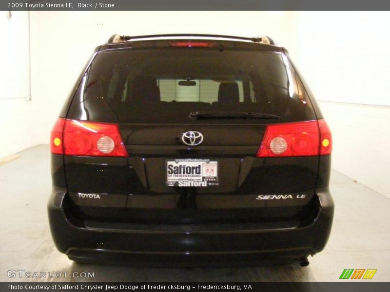 Black / Stone 2009 Toyota Sienna LE