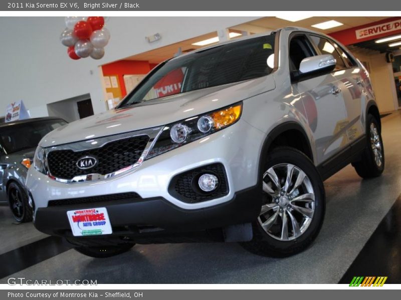 Bright Silver / Black 2011 Kia Sorento EX V6