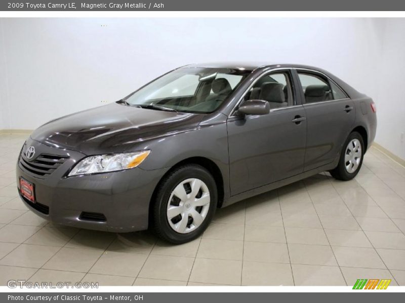 Magnetic Gray Metallic / Ash 2009 Toyota Camry LE