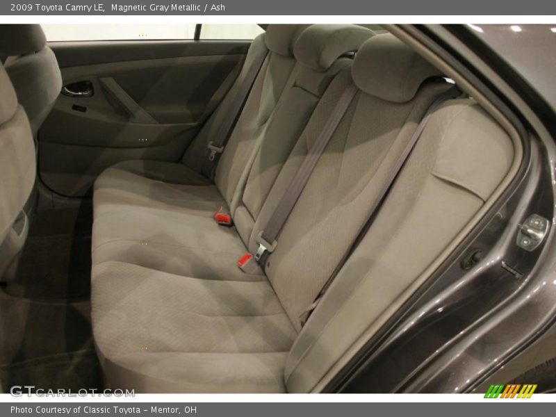 Magnetic Gray Metallic / Ash 2009 Toyota Camry LE