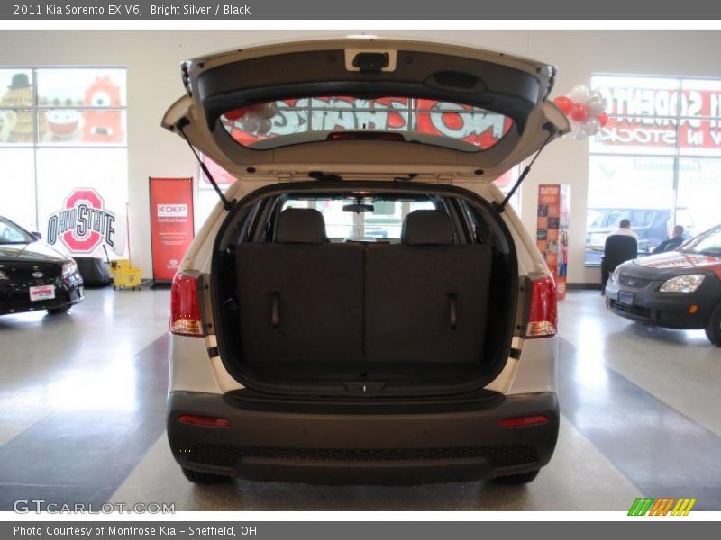 Bright Silver / Black 2011 Kia Sorento EX V6