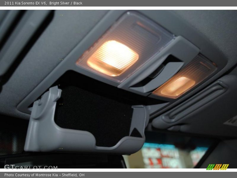 Bright Silver / Black 2011 Kia Sorento EX V6