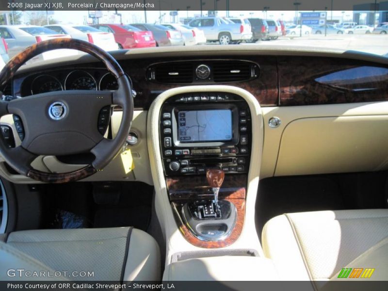 Porcelain / Champagne/Mocha 2008 Jaguar XJ XJ8