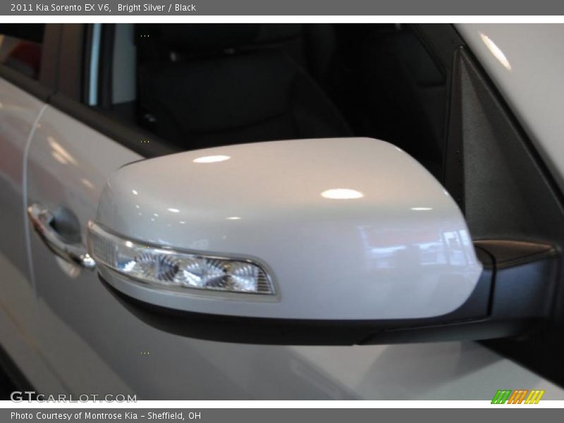 Bright Silver / Black 2011 Kia Sorento EX V6