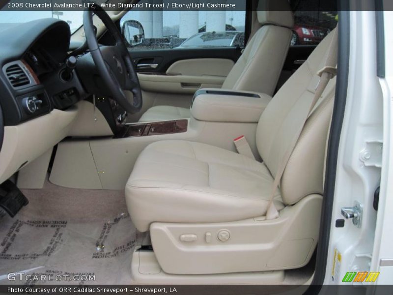 White Diamond Tricoat / Ebony/Light Cashmere 2008 Chevrolet Avalanche LTZ