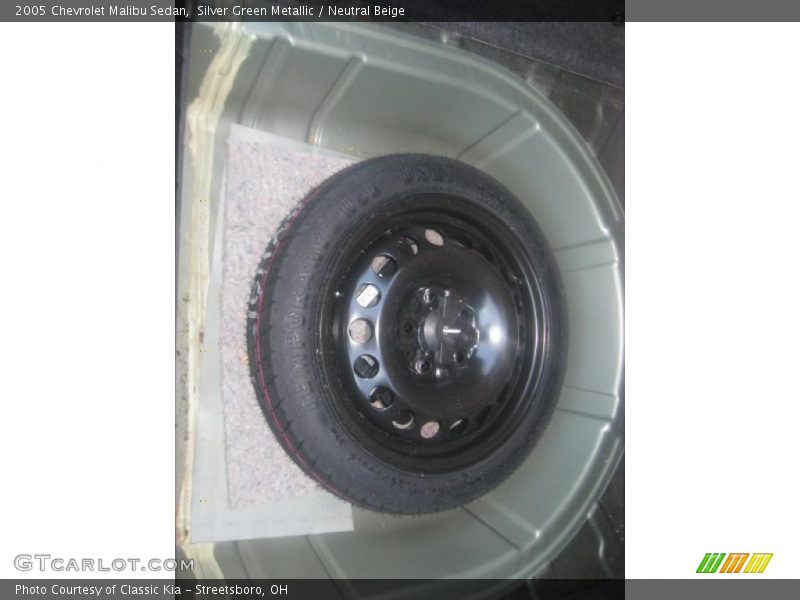 Silver Green Metallic / Neutral Beige 2005 Chevrolet Malibu Sedan