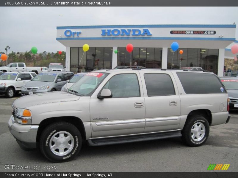 Silver Birch Metallic / Neutral/Shale 2005 GMC Yukon XL SLT