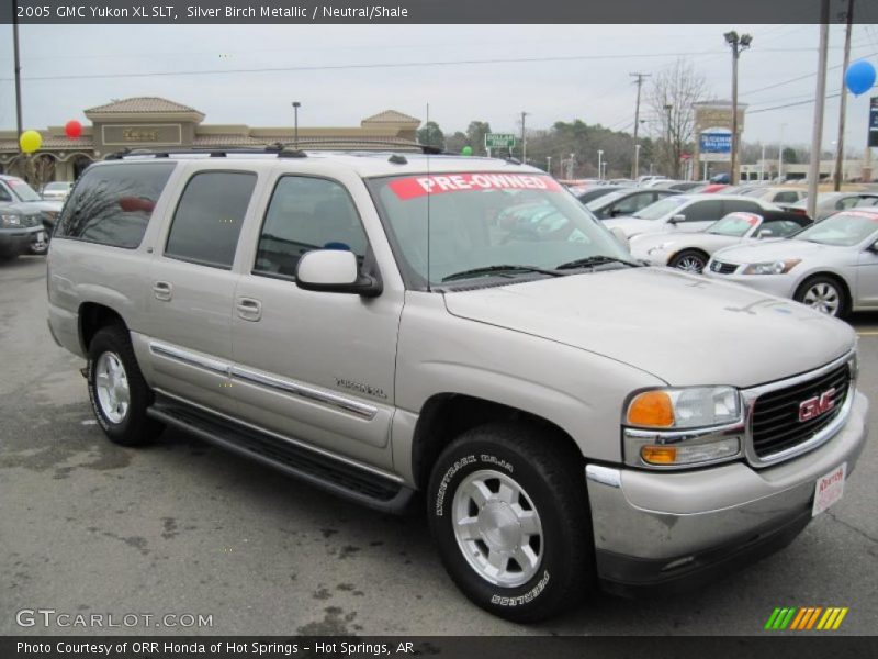 Silver Birch Metallic / Neutral/Shale 2005 GMC Yukon XL SLT