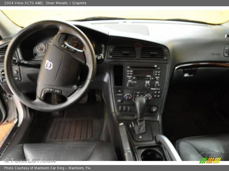 Silver Metallic / Graphite 2004 Volvo XC70 AWD