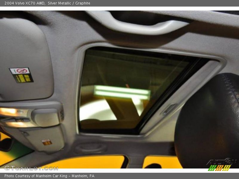 Silver Metallic / Graphite 2004 Volvo XC70 AWD