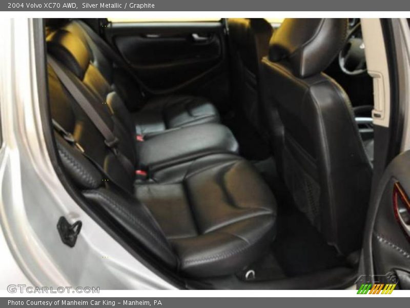 Silver Metallic / Graphite 2004 Volvo XC70 AWD