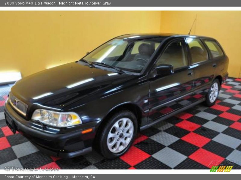 Midnight Metallic / Silver Gray 2000 Volvo V40 1.9T Wagon