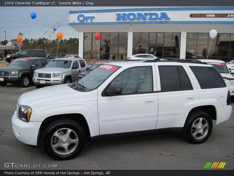 Summit White / Gray 2009 Chevrolet TrailBlazer LT