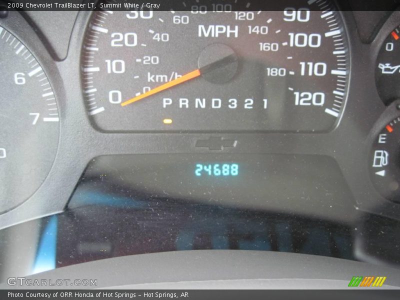 Summit White / Gray 2009 Chevrolet TrailBlazer LT