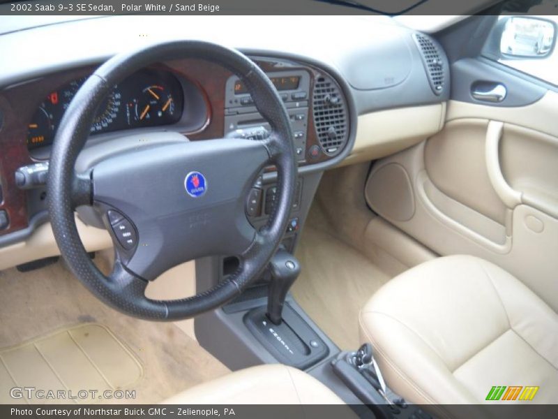 Polar White / Sand Beige 2002 Saab 9-3 SE Sedan