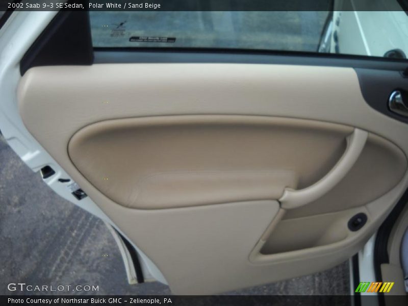 Polar White / Sand Beige 2002 Saab 9-3 SE Sedan
