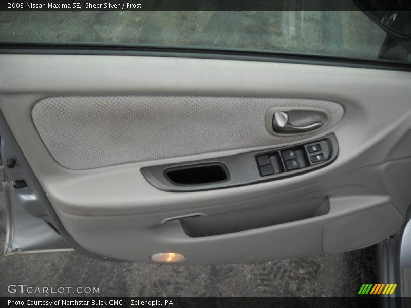 Sheer Silver / Frost 2003 Nissan Maxima SE
