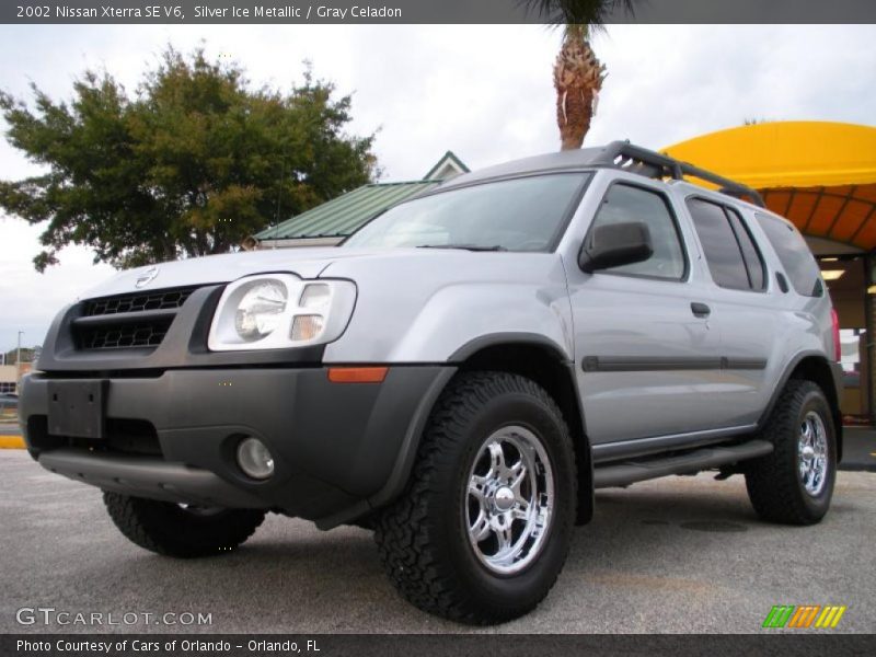 Silver Ice Metallic / Gray Celadon 2002 Nissan Xterra SE V6