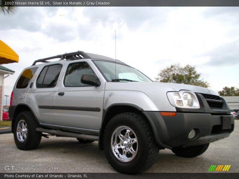 Silver Ice Metallic / Gray Celadon 2002 Nissan Xterra SE V6