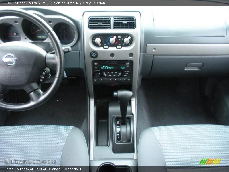 Silver Ice Metallic / Gray Celadon 2002 Nissan Xterra SE V6