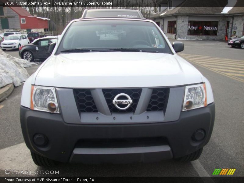 Avalanche White / Steel/Graphite 2006 Nissan Xterra S 4x4