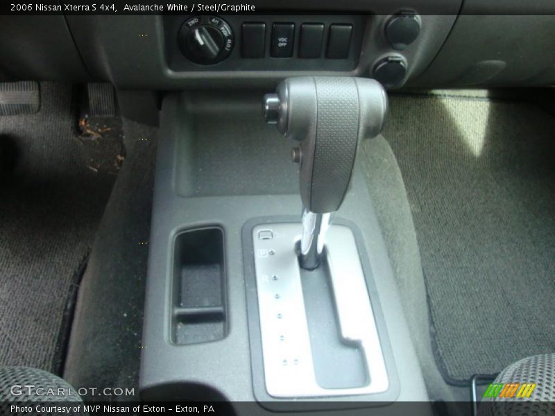 Avalanche White / Steel/Graphite 2006 Nissan Xterra S 4x4