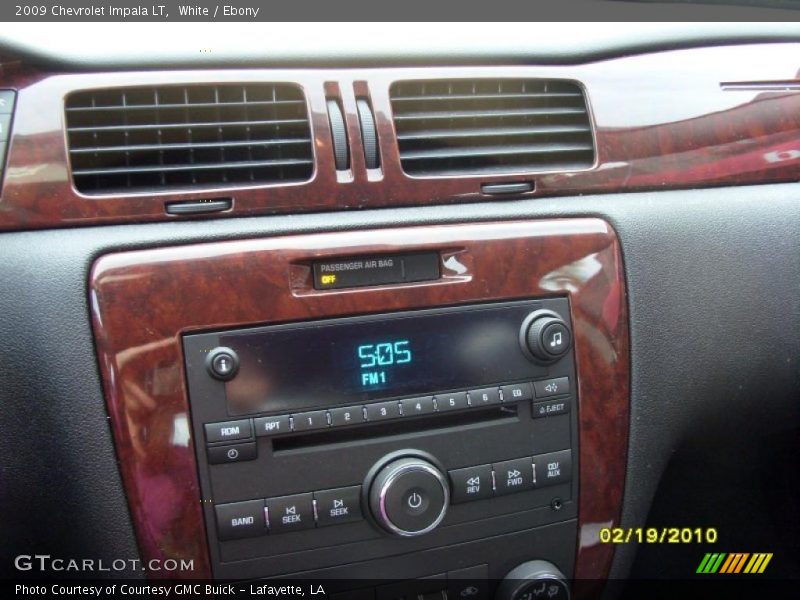White / Ebony 2009 Chevrolet Impala LT