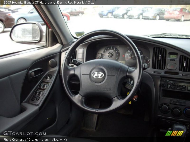 Electric Red Metallic / Gray 2005 Hyundai Elantra GT Hatchback