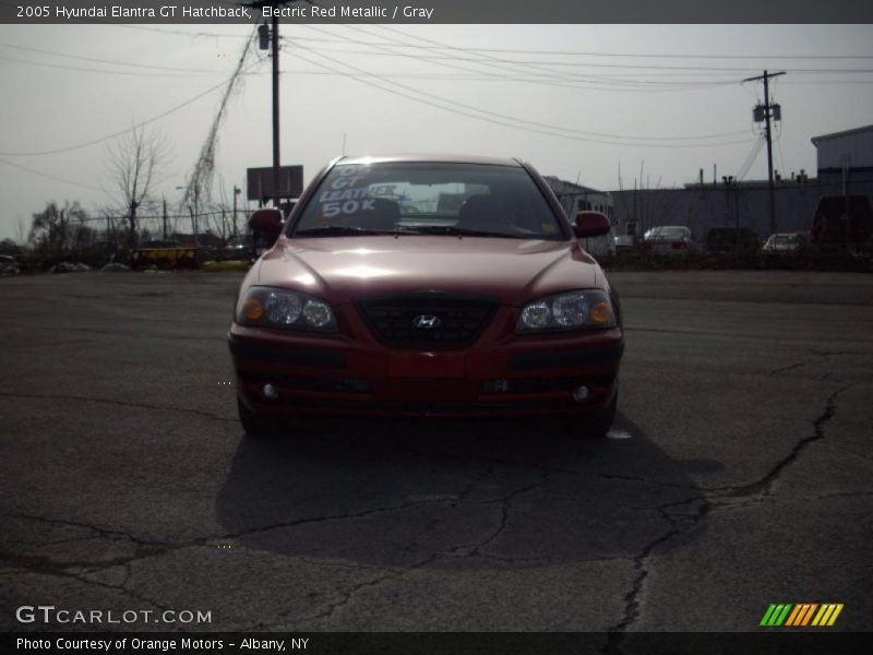 Electric Red Metallic / Gray 2005 Hyundai Elantra GT Hatchback