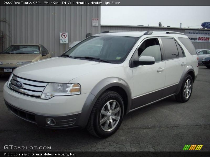 White Sand Tri-Coat Metallic / Medium Light Stone 2009 Ford Taurus X SEL