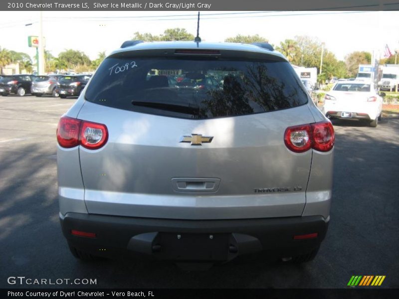 Silver Ice Metallic / Dark Gray/Light Gray 2010 Chevrolet Traverse LS