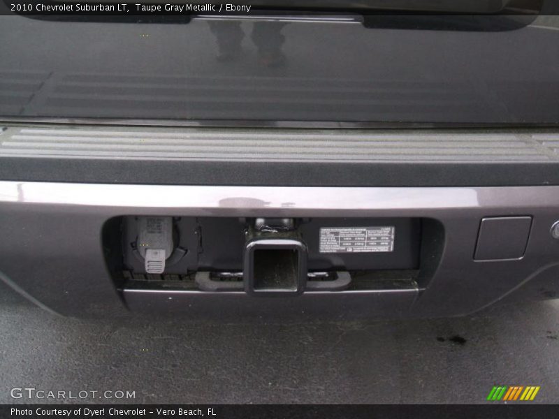 Taupe Gray Metallic / Ebony 2010 Chevrolet Suburban LT