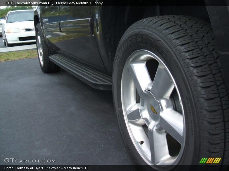 Taupe Gray Metallic / Ebony 2010 Chevrolet Suburban LT