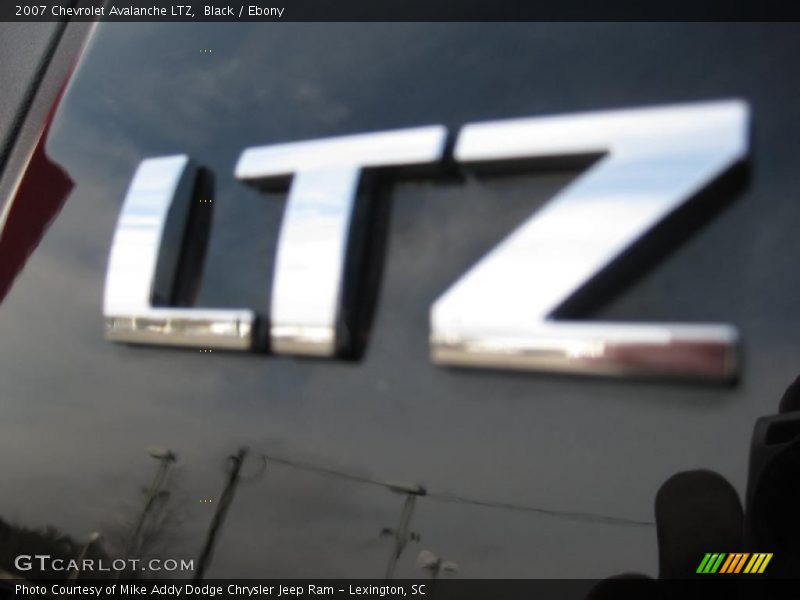 Black / Ebony 2007 Chevrolet Avalanche LTZ