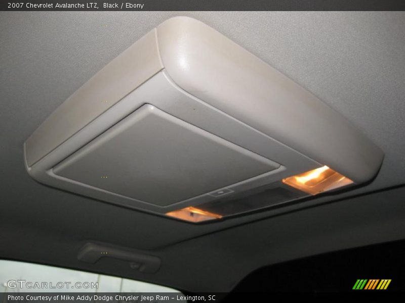 Black / Ebony 2007 Chevrolet Avalanche LTZ