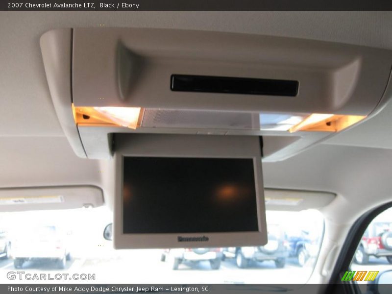 Black / Ebony 2007 Chevrolet Avalanche LTZ