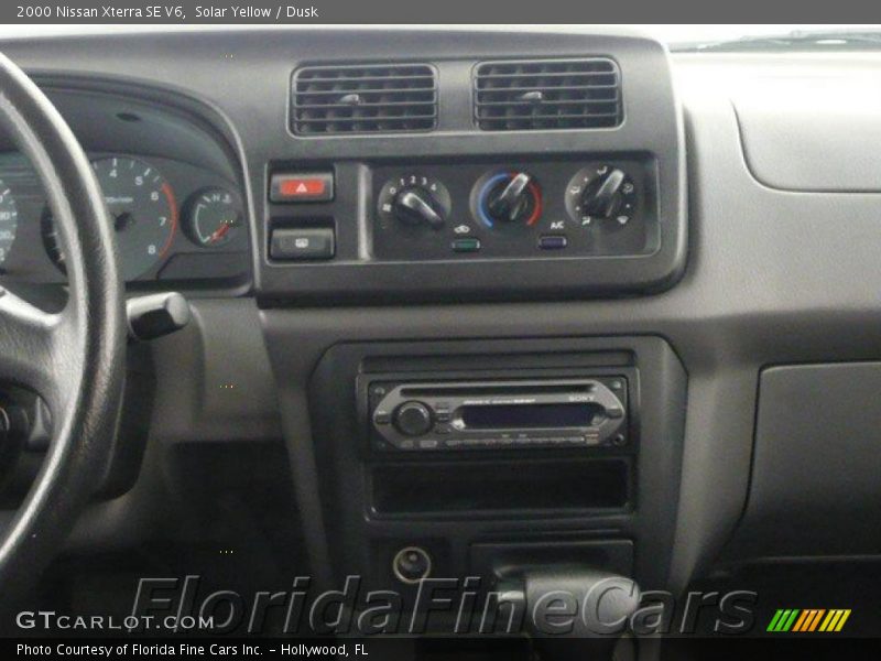 Solar Yellow / Dusk 2000 Nissan Xterra SE V6