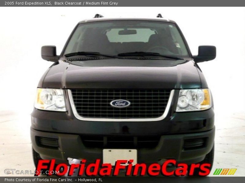 Black Clearcoat / Medium Flint Grey 2005 Ford Expedition XLS