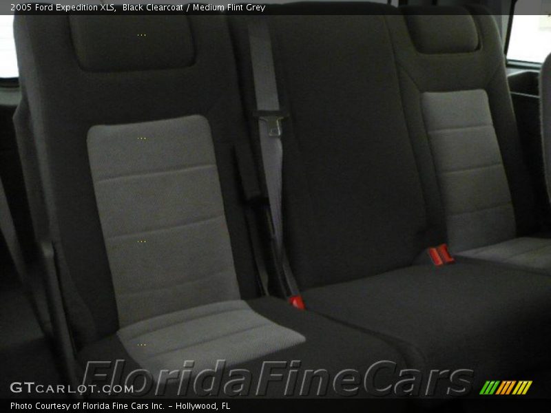 Black Clearcoat / Medium Flint Grey 2005 Ford Expedition XLS