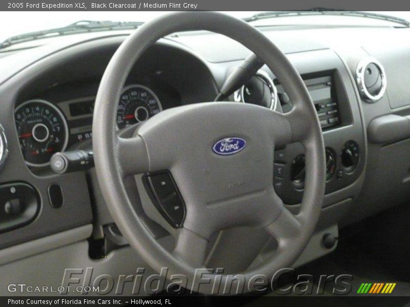 Black Clearcoat / Medium Flint Grey 2005 Ford Expedition XLS