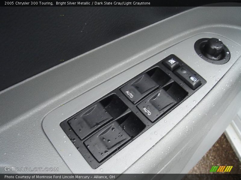 Bright Silver Metallic / Dark Slate Gray/Light Graystone 2005 Chrysler 300 Touring